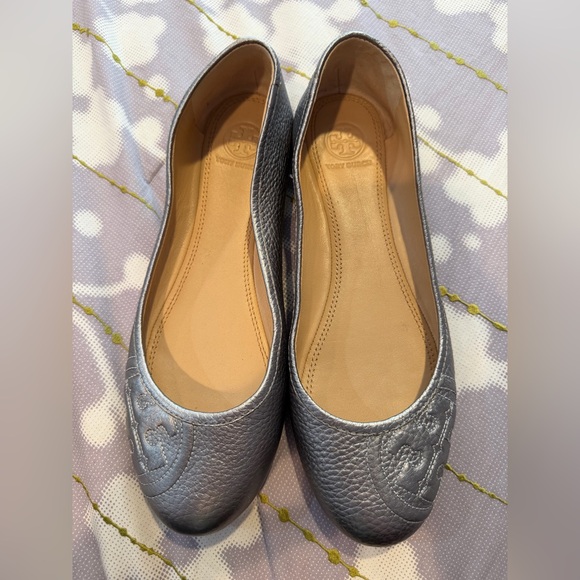Tory Burch Metallic Silver Flats - Picture 2 of 5